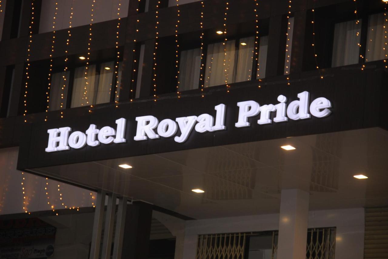 Hotel Royal Pride Ahmedabad Eksteriør billede